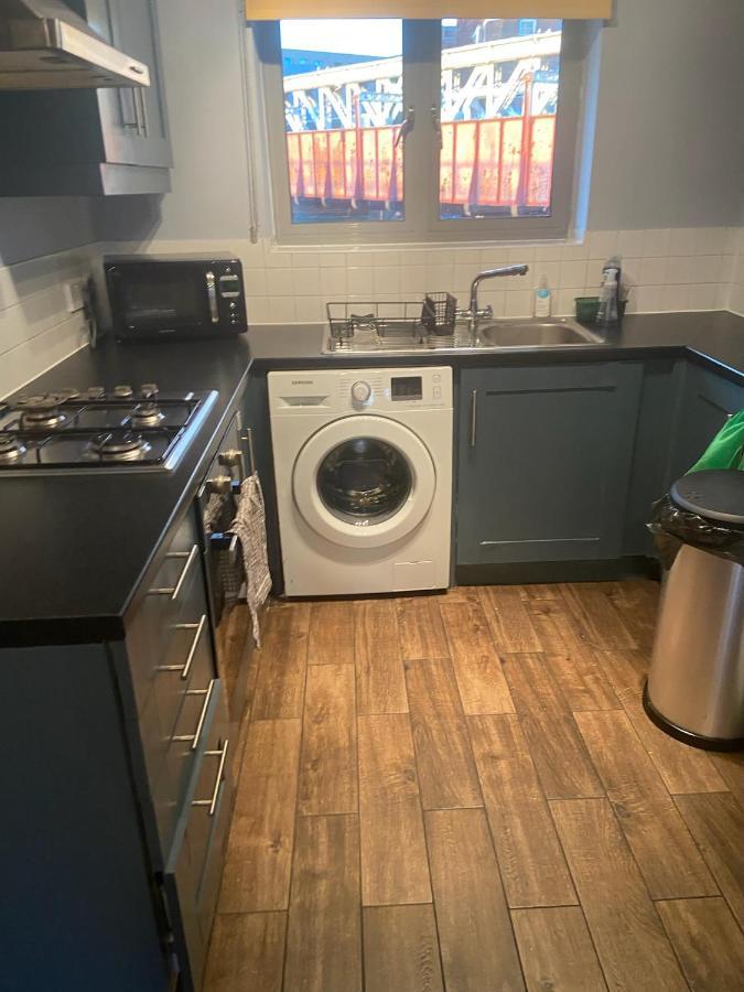 Spacious 1-Bed Flat In North Kensington Лондон Екстер'єр фото